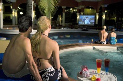 The Jewel Dunn's River Beach Resort & Spa - Dive in Movie